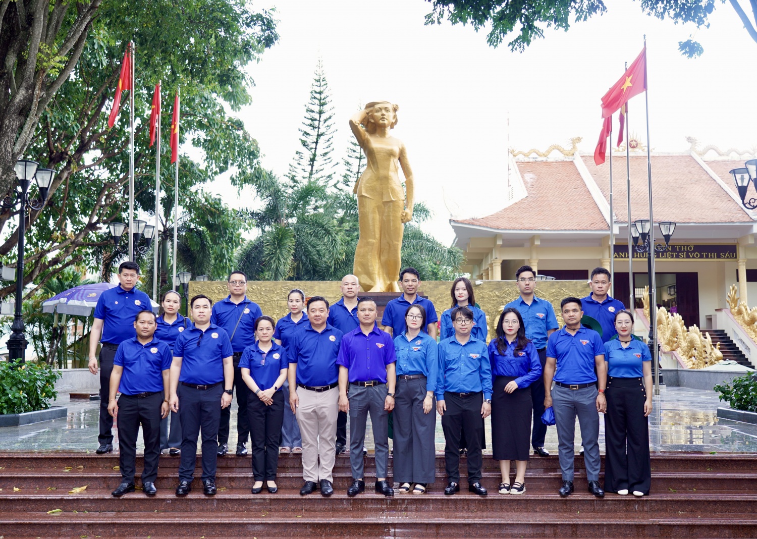 Tuổi trẻ Việt Nam - Lào tăng cường gắn kết, chia sẻ kinh nghiệm qua tìm hiểu thực tế tại PETROVIETNAM