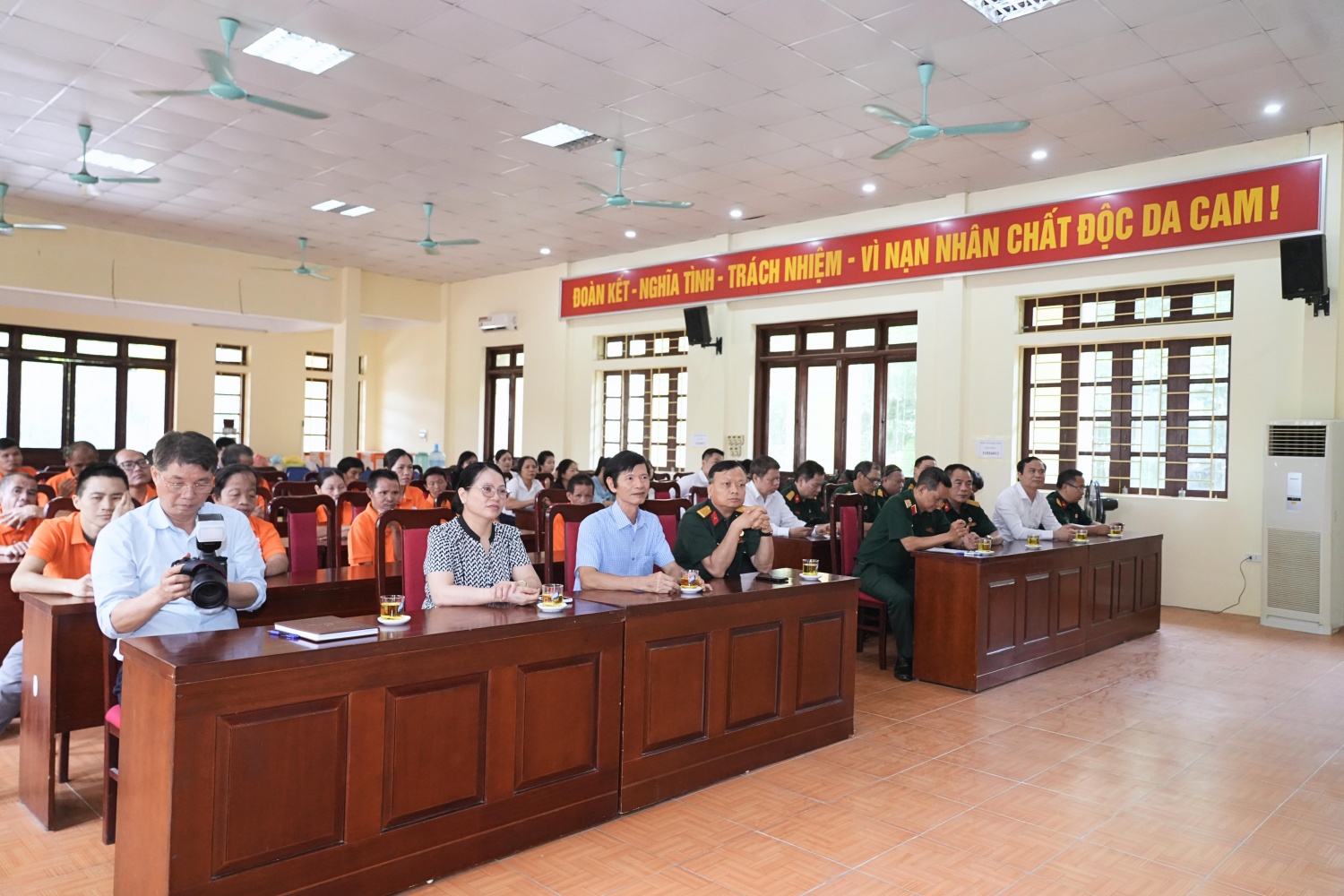 Hội CCB Bộ máy QL&ĐH PETROVIETNAM chung tay xoa dịu nỗi đau da cam