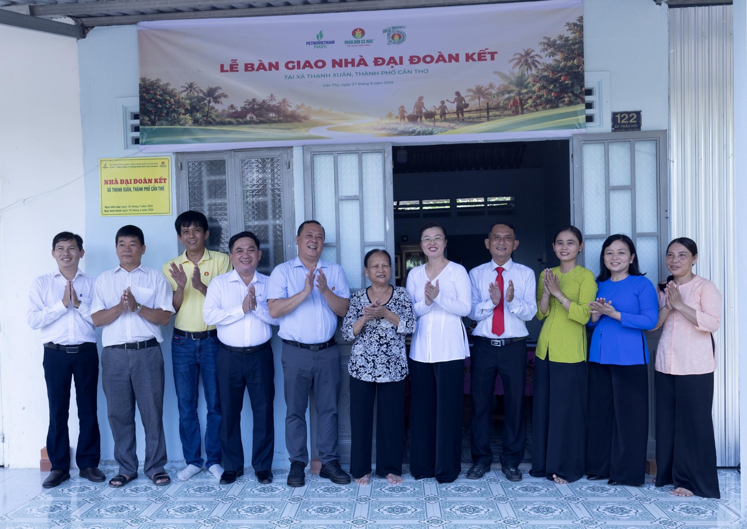 Phân bón Cà Mau trao tặng 55 mái ấm tại Cần Thơ Phân bón Cà Mau trao tặng 55 mái ấm tại Cần Thơ