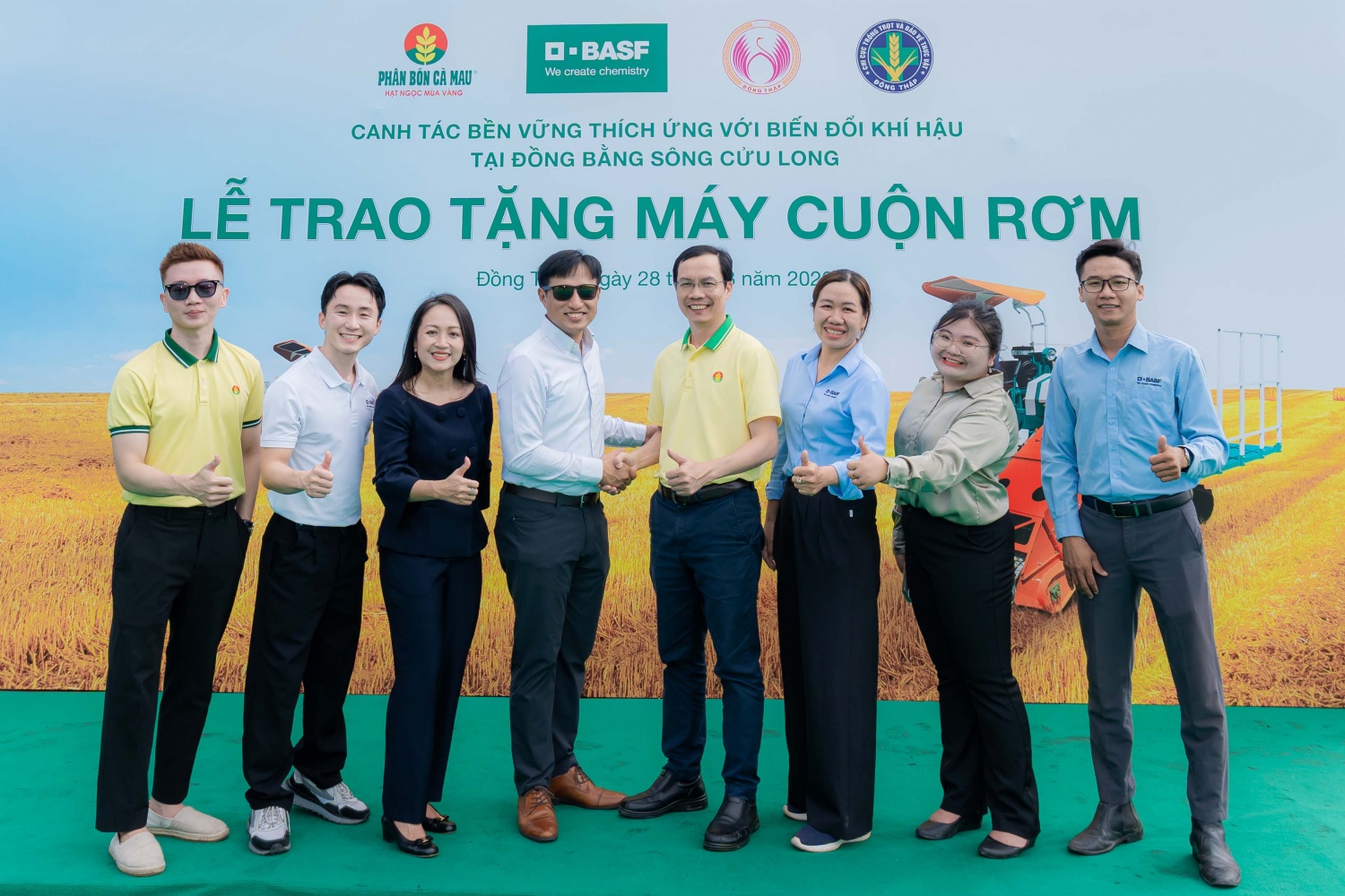 Phân bón Cà Mau mở lối canh tác lúa thích ứng biến đổi khí hậu