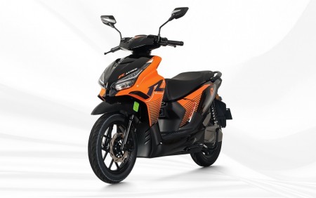 Thị trường xe điện tuần qua: Xe máy pin kép đi gần 200 km/lần sạc “khuấy động” thị trường