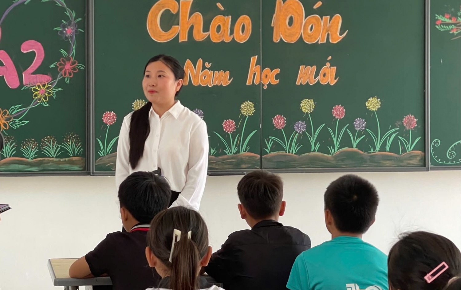 Niềm vui nơi ngôi trường mới giữa núi rừng Phong Thổ