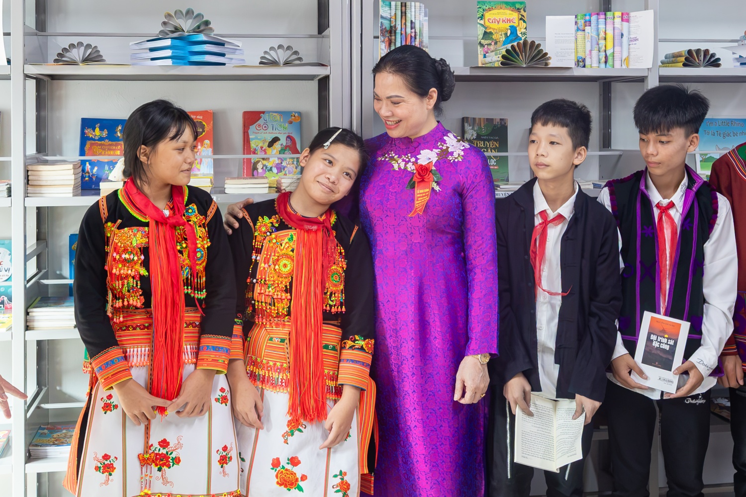 Khai giảng và khánh thành Trường PETROVIETNAM - Phong Thổ (Lai Châu): Điểm tựa cho ước mơ và khát vọng bay xa Khai giảng và khánh thành Trường PETROVIETNAM - Phong Thổ (Lai Châu): Điểm tựa cho ước mơ và khát vọng bay xa