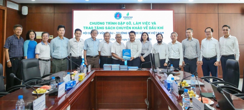 PVU làm việc với Chi hội Dầu khí Vũng Tàu: Kết nối tri thức, truyền lửa cho thế hệ trẻ