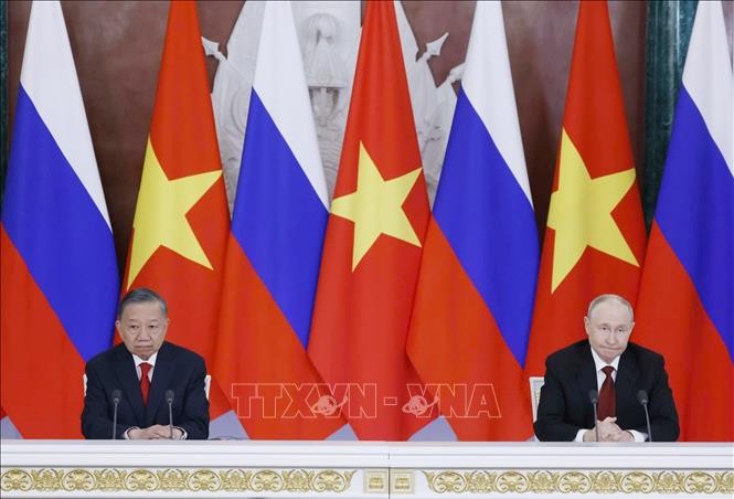 Năng lượng và dầu khí tiếp tục là trụ cột quan trọng của quan hệ Việt Nam – Nga