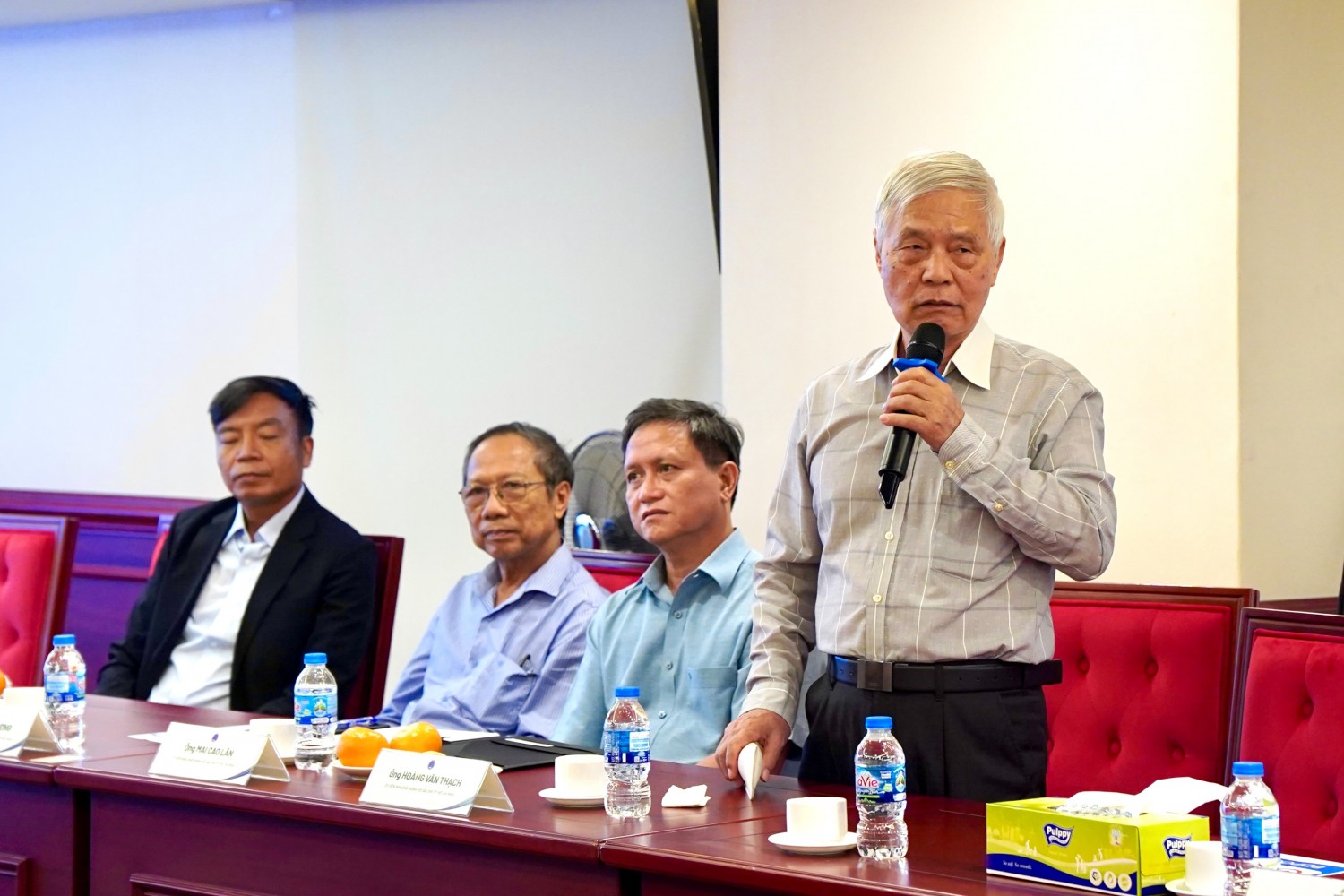 Chi hội Dầu khí TP. Hồ Chí Minh họp Ban Chấp hành, tọa đàm về tác động địa chính trị đối với ngành Dầu khí Việt Nam Chi hội Dầu khí TP HCM họp Ban Chấp hành, tọa đàm về tác động địa chính trị đối với ngành dầu khí - năng lượng