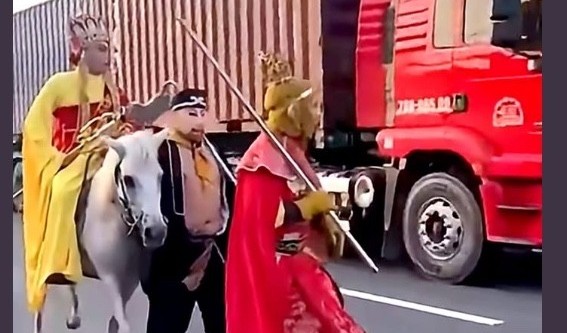 Chọn nhầm sân khấu