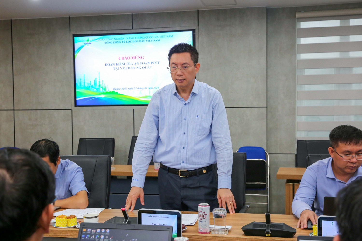 Buổi làm việc do ông Mai Tuấn Đạt – Phó Tổng Giám đốc BSR chủ trì, tập trung đánh giá toàn diện công tác PCCC&CNCH, khả năng sẵn sàng ứng phó và các điều kiện bảo đảm an toàn tại Nhà máy.