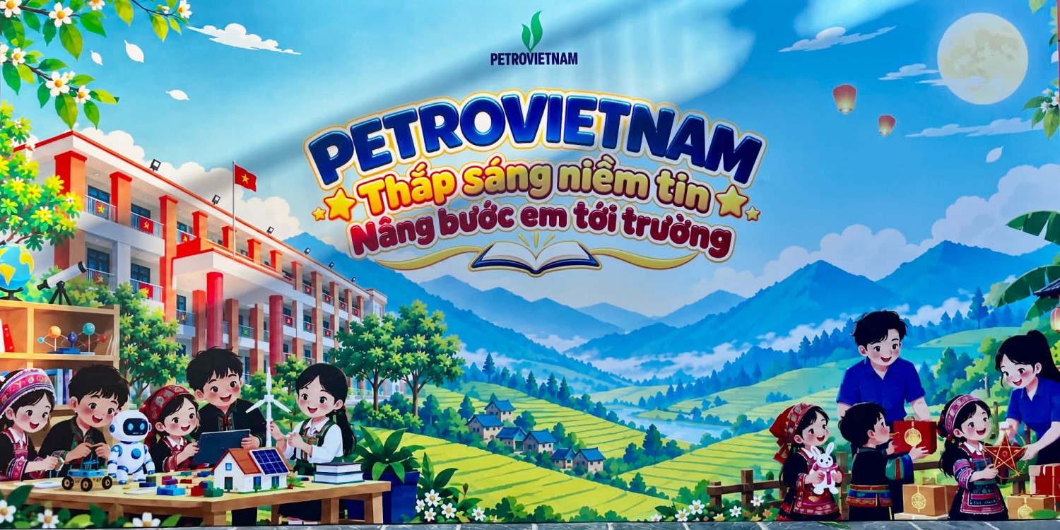 Ấm áp tình thầy trò trong mùa trăng đầu tiên ở ngôi trường mới