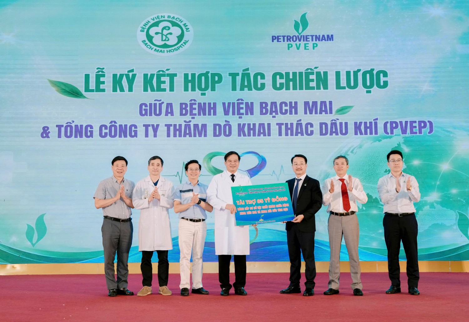 PVEP và Bệnh viện Bạch Mai tăng cường hợp tác vì sức khỏe người lao động