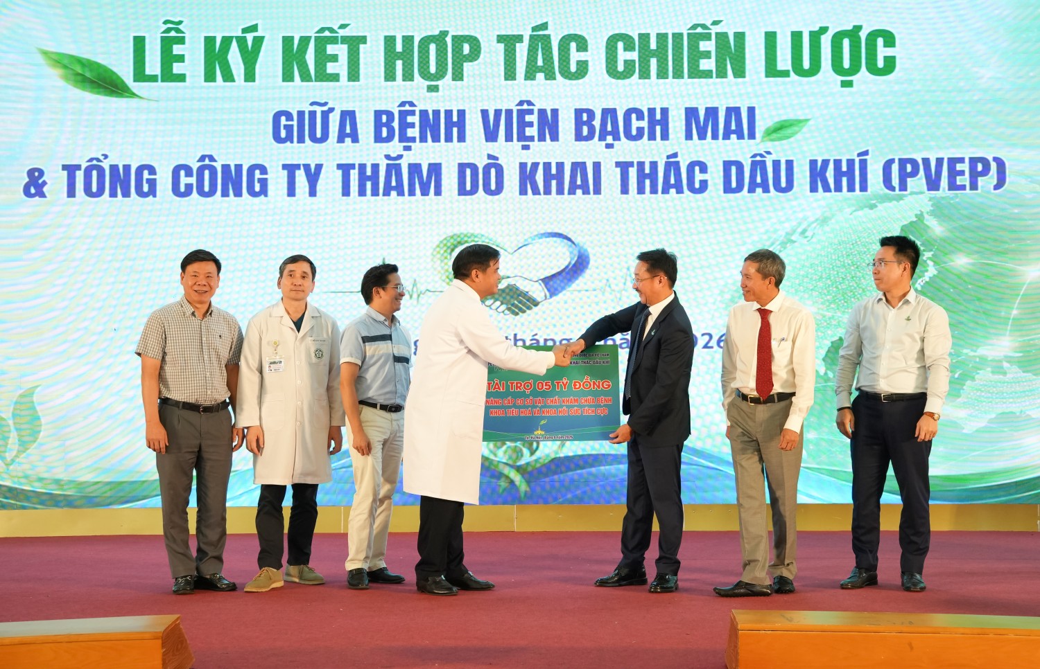 PVEP và Bệnh viện Bạch Mai tăng cường hợp tác vì sức khỏe người lao động