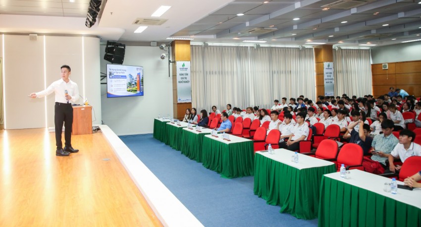 PVU tổ chức đào tạo nâng cao năng lực ứng dụng AI trong giảng dạy và học tập