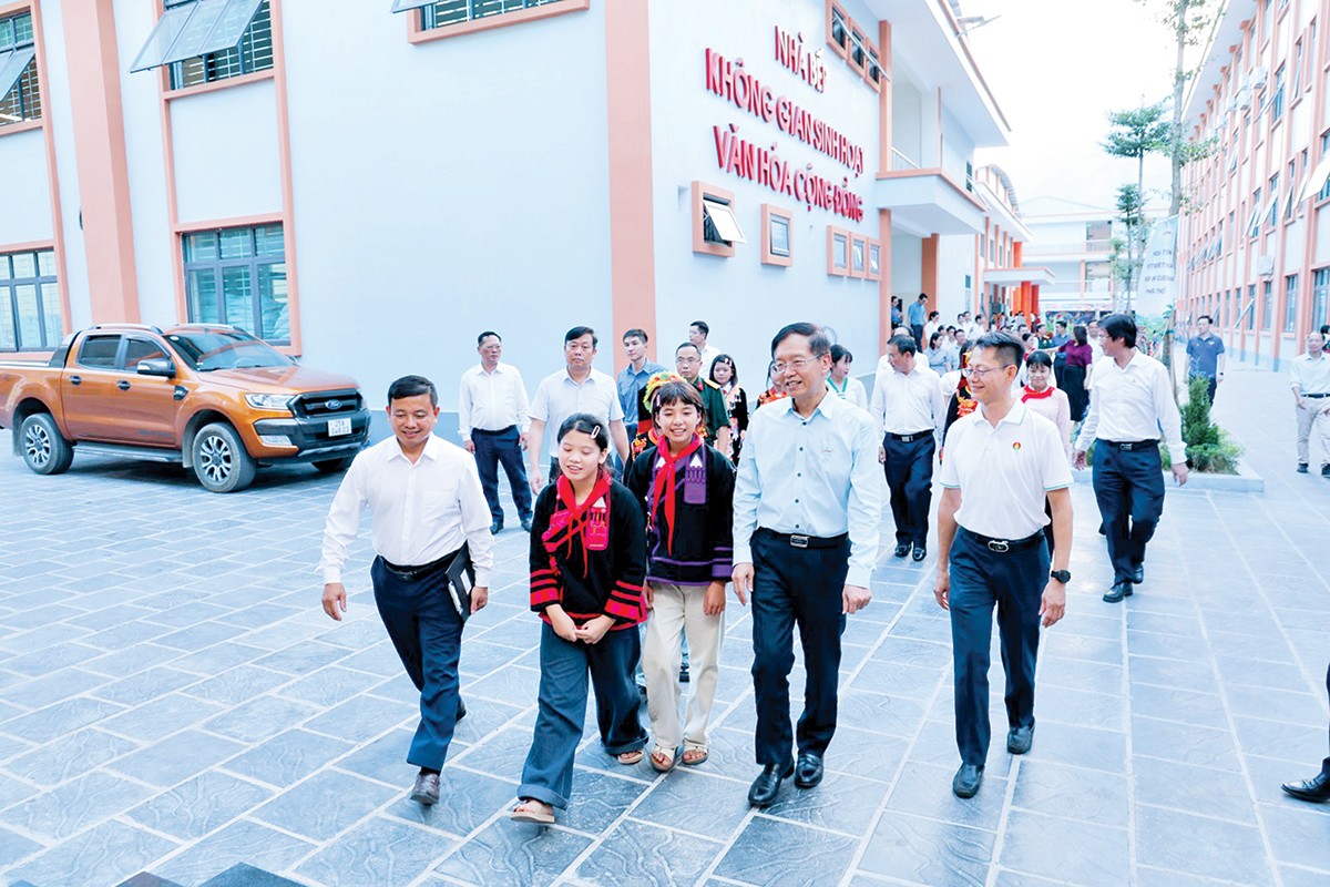 Thắp sáng những ước mơ nơi biên cương Thắp sáng những ước mơ nơi biên cương