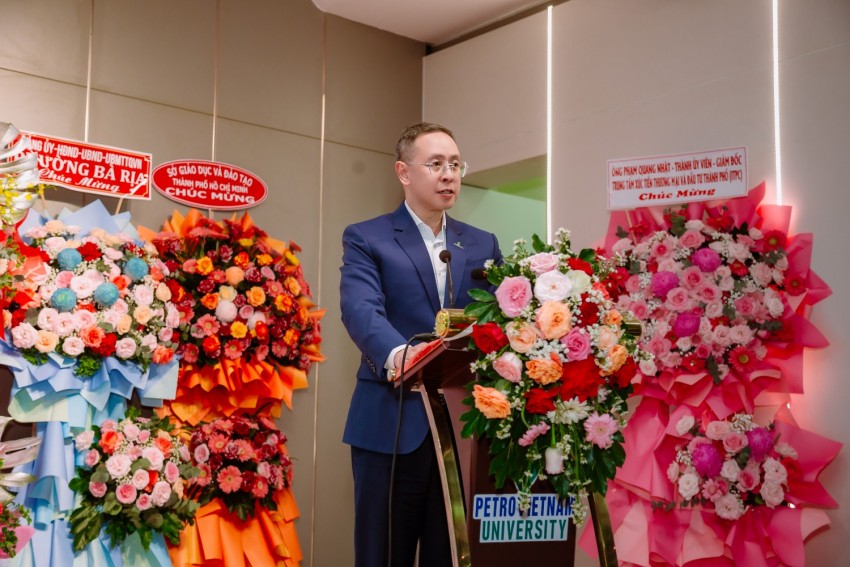 Tiếp nối di sản - Chắp cánh khát vọng Tiếp nối di sản Chắp cánh khát vọng