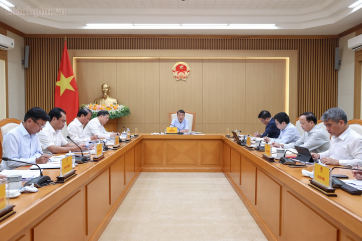 Thủ tướng Lê Minh Hưng yêu cầu làm rõ tiến độ, nguồn vốn từng dự án điện
