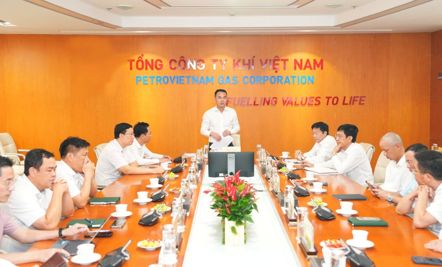 Đảng bộ PV GAS kiện toàn nhân sự lãnh đạo cấp ủy, triển khai nhiệm vụ trọng tâm 3 tháng cuối năm 2026 Đảng bộ PV GAS kiện toàn nhân sự lãnh đạo cấp ủy, triển khai nhiệm vụ trọng tâm 3 tháng cuối năm 2026