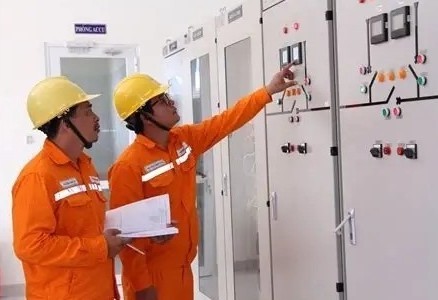Tin tức nổi bật ngày 21/10: Bộ Công Thương đề xuất sớm áp dụng biểu giá điện 5 bậc