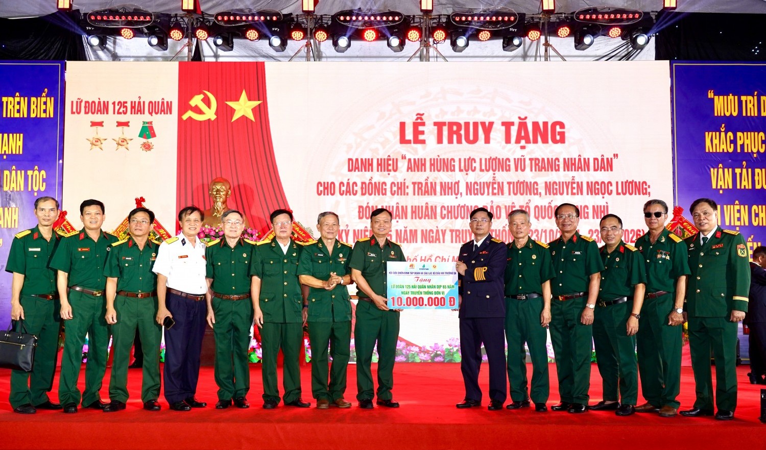 Hội Cựu chiến binh Bộ máy QL&ĐH PETROVIETNAM tri ân các Anh hùng Đoàn tàu Không số