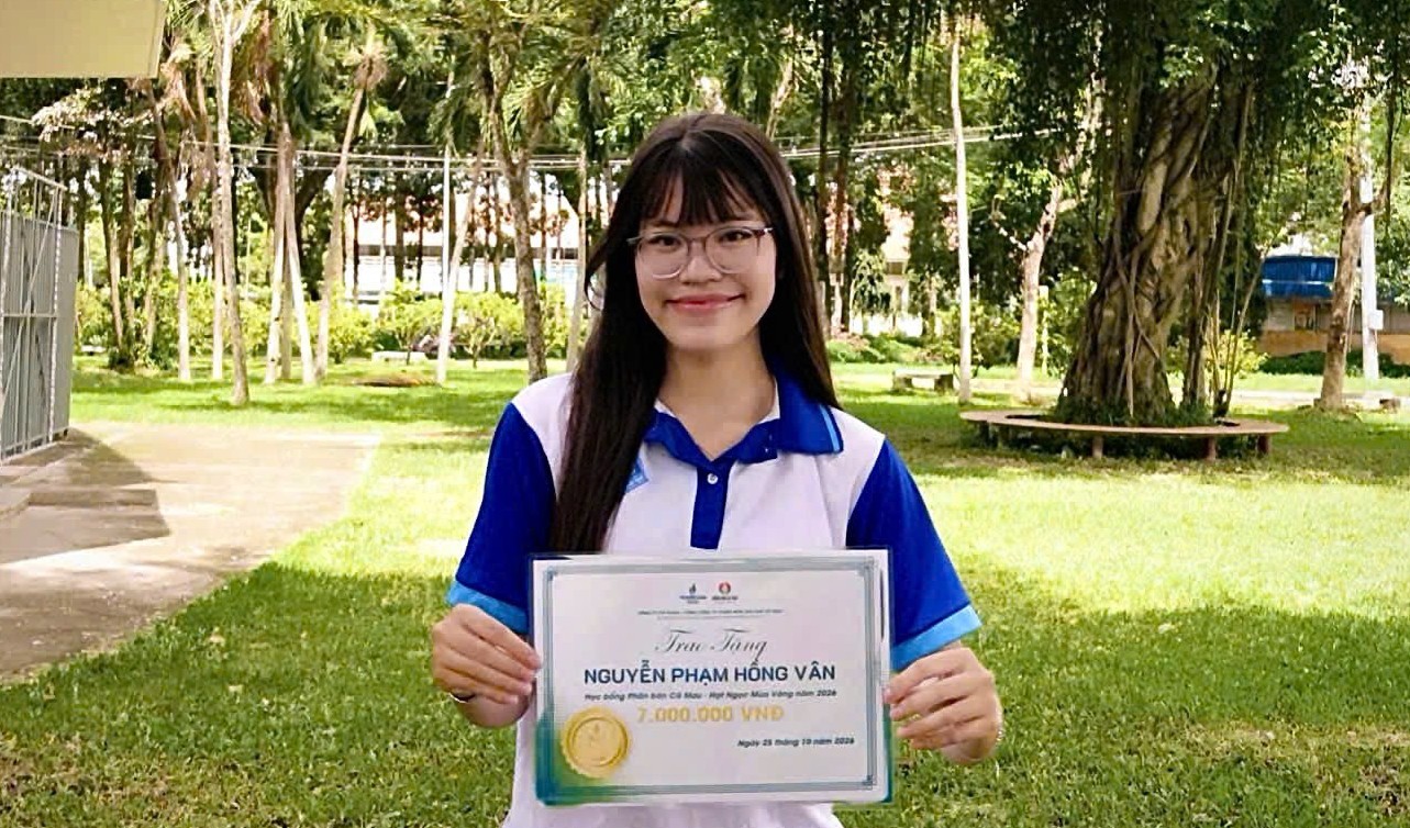 Ước mơ tốt nghiệp đại học của cô sinh viên năm 3 và những tờ vé số của cha