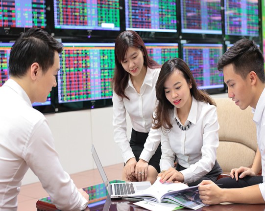 Sửa Luật Chứng khoán: Hoàn thiện tiêu chuẩn nhân sự, củng cố niềm tin thị trường