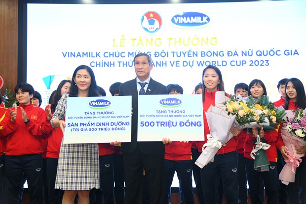 Vinamilk thuong 1 ty dong mung ky tich lich su cua tuyen nu Viet Nam hinh anh 1
