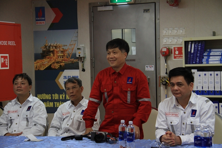 Người lao động dầu khí như những chiến sĩ tiền tiêu, bảo vệ vùng trời, vùng biển nguoi lao dong dau khi nhu nhung chien si tien tieu bao ve vung troi vung bien