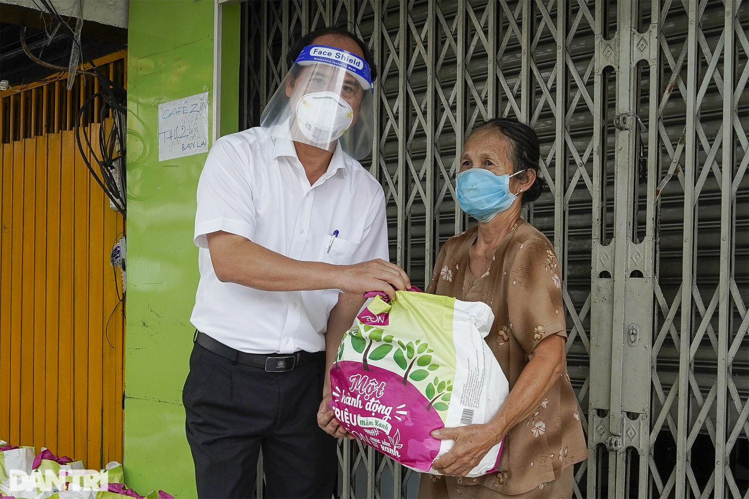 Thứ trưởng Nguyễn Văn Hồi: Mọi người dân khó khăn đều phải được hỗ trợ