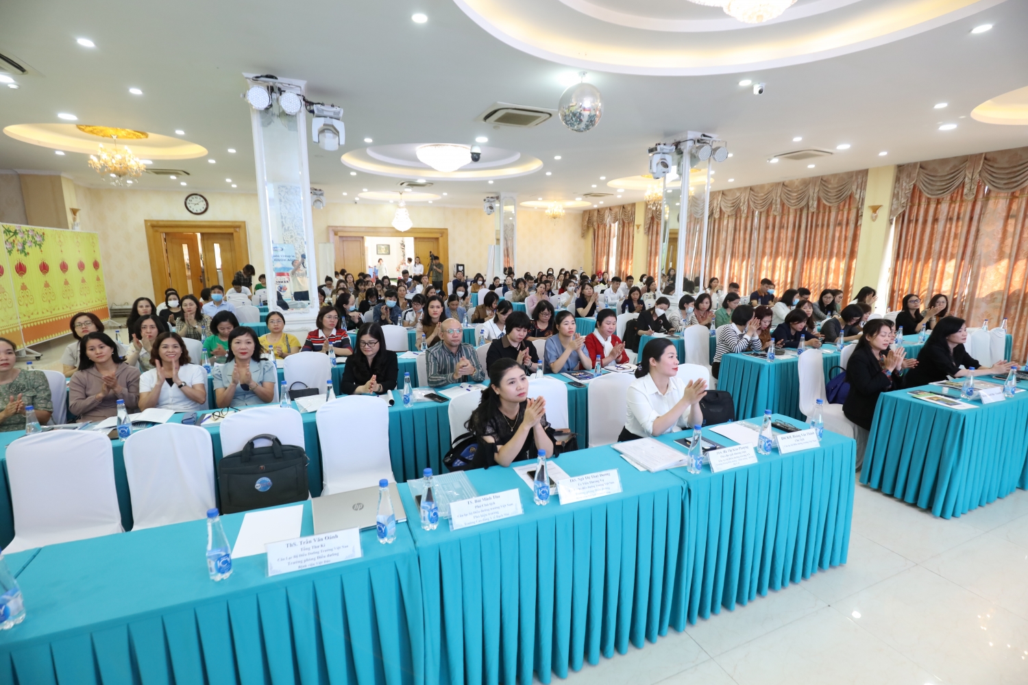 Vinamilk đồng hành cùng chương trình tập huấn truyền thông sức khỏe về dinh dưỡng cho người bệnh
