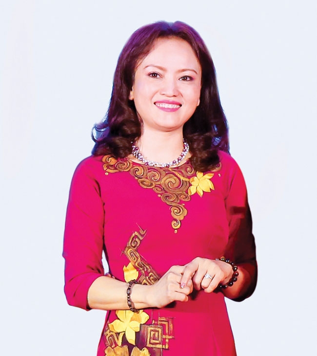 cung co niem tin giua khung hoang kep