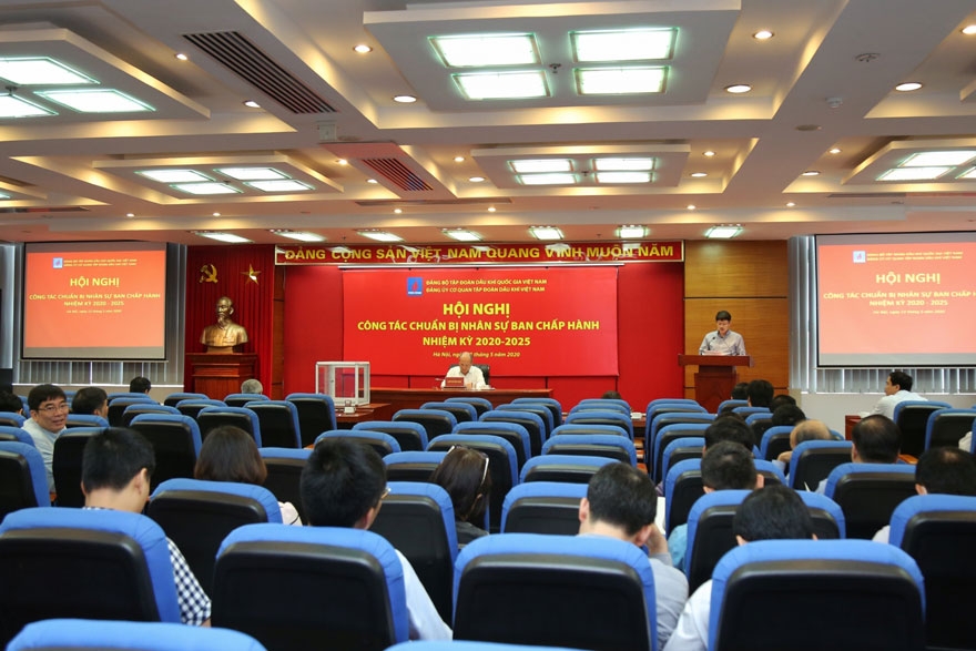 dang uy co quan tap doan dau khi viet nam chuan bi nhan su bch khoa moi