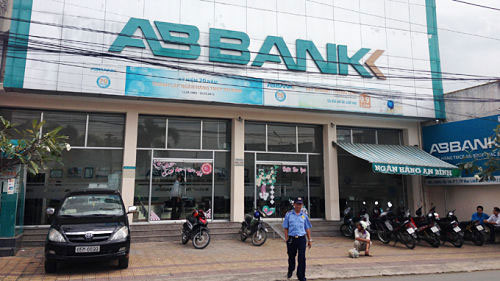 Abbank cung cấp thông tin sai sự thật, khách hàng bị khởi tố Abbank cung cấp thông tin sai sự thật, khách hàng bị khởi tố