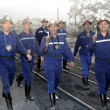 Lập nhiều kỷ lục trong Tháng Công nhân