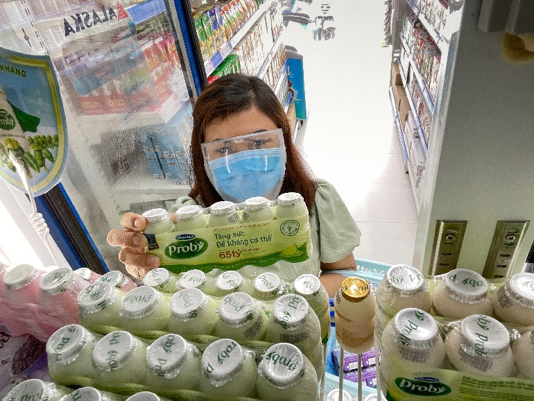 San sẻ khó khăn với cộng đồng - 1 trong 3 mục tiêu của Vinamilk trong mùa dịch