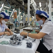 Doanh nghiệp lao đao  trong “bão” Covid-19