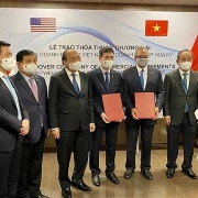 [PetrotimesTV] PV GAS và AES ký kết “Thỏa thuận liên doanh thành lập và vận hành Công ty TNHH Kho cảng LNG Sơn Mỹ”