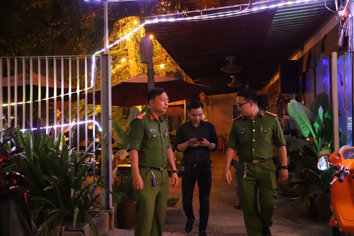 da nang tuyen chien voi o nhiem tieng on