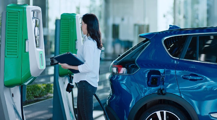 Màn ra mắt mắt mãn nhãn của “bom tấn” xe điện VF e34 xô đổ mọi kỷ lục