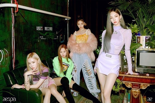 Bảng xếp hạng danh tiếng thương hiệu nhóm nhạc nữ K-pop tháng 1/2022
