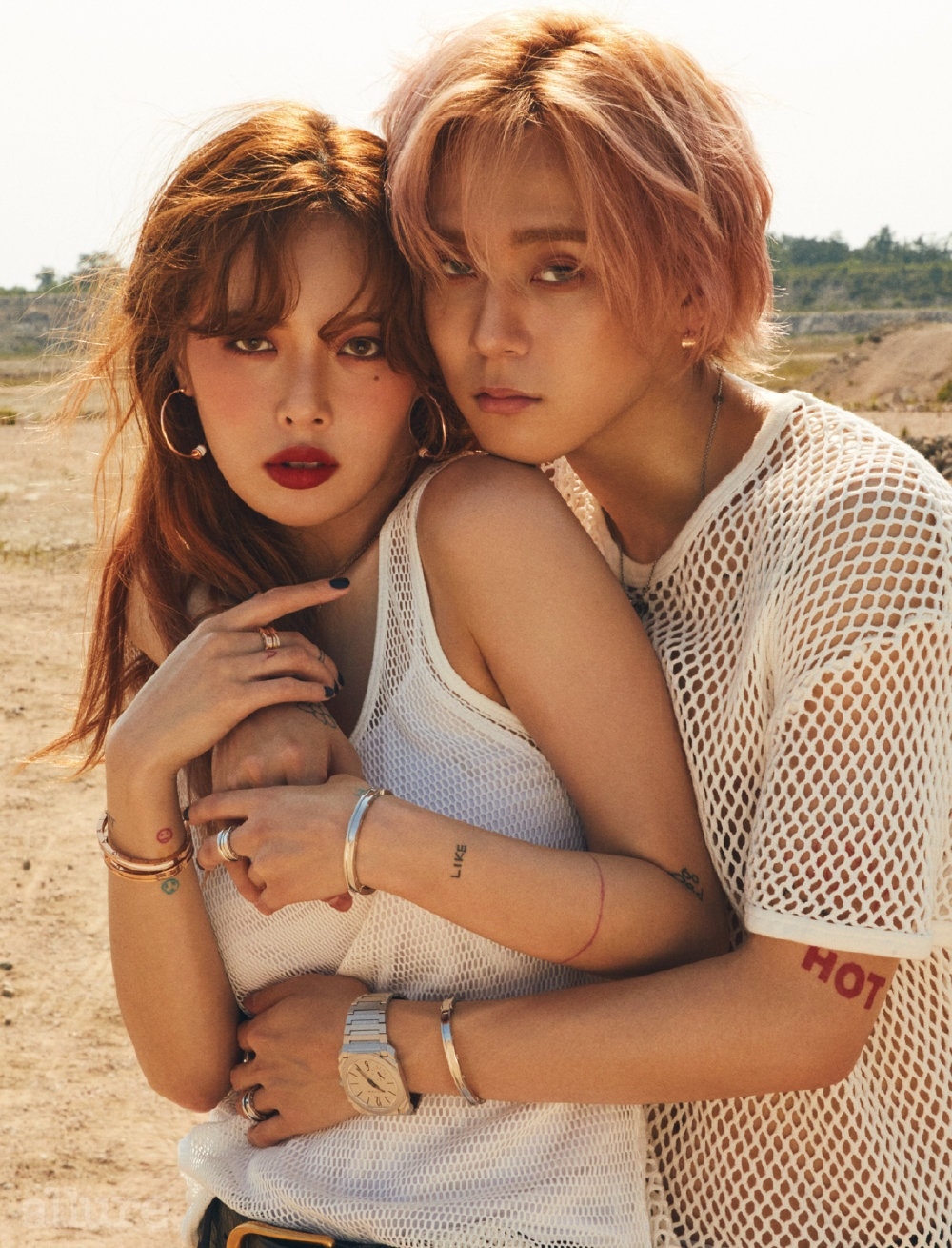 Sao Hàn ngày 4/2/2022: Dawn cầu hôn HyunA sau 6 năm hẹn hò?
