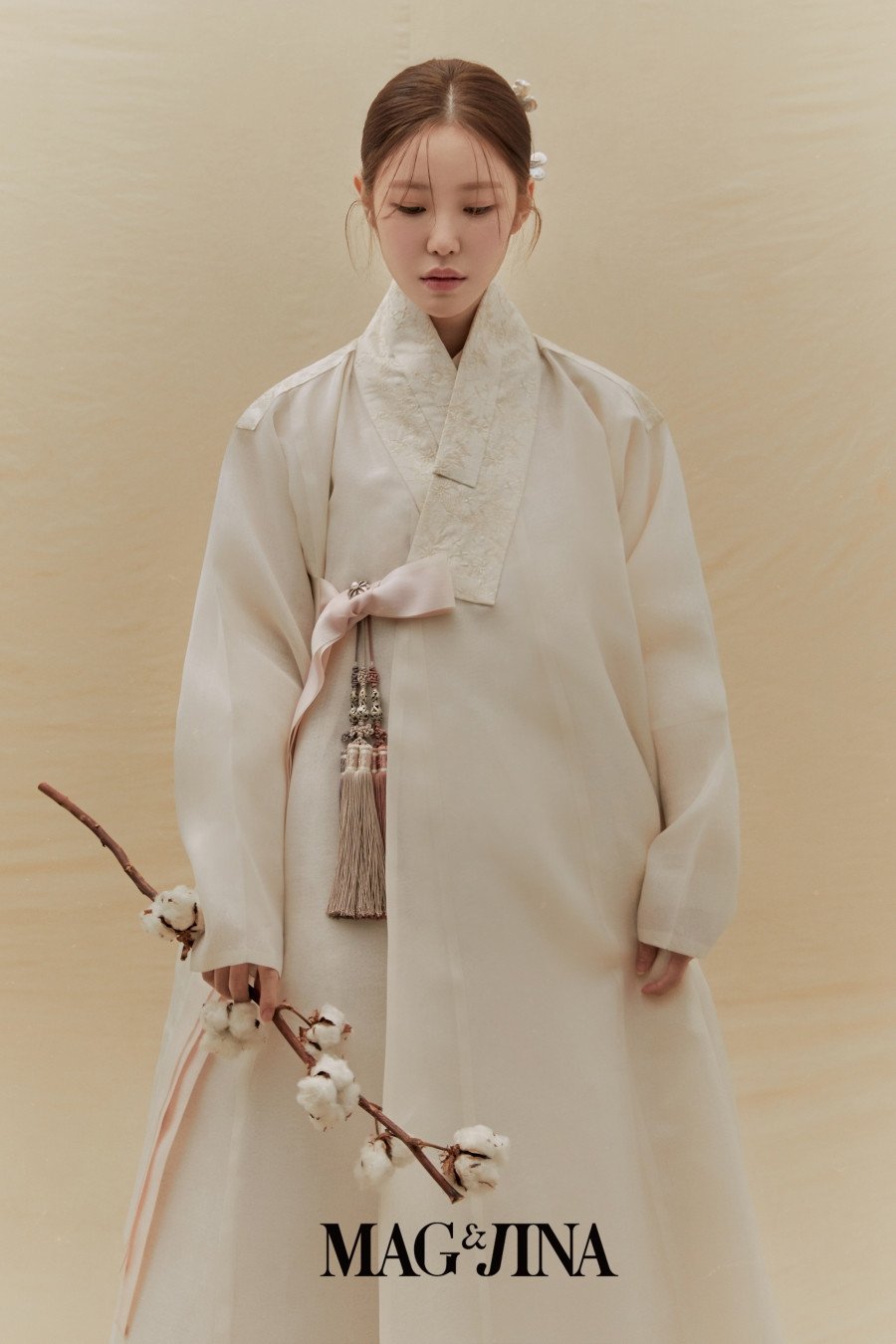 Sao Hàn ngày 14/10: Mê mẩn vẻ đẹp thanh lịch của “Đại sứ Hanbok 2021” Hyosung
