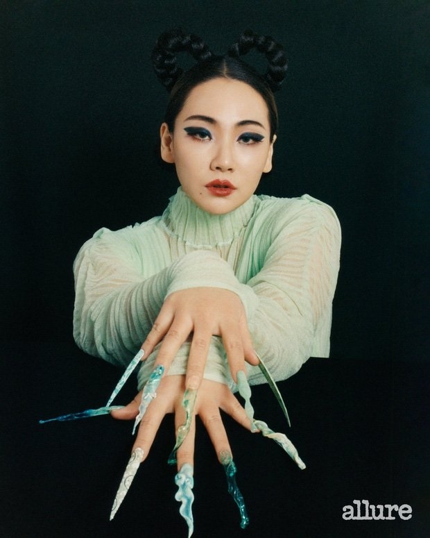 Genius Korea công bố top 10 nữ nghệ sĩ solo K-pop xuất sắc nhất năm 2021
