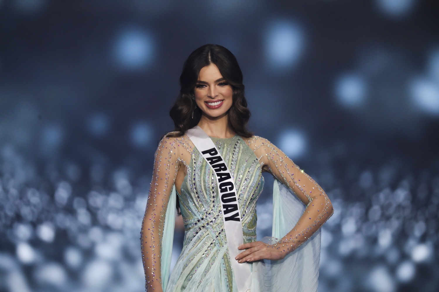 Nhìn lại top 10 trang phục dạ hội lộng lẫy nhất tại Miss Universe 2021