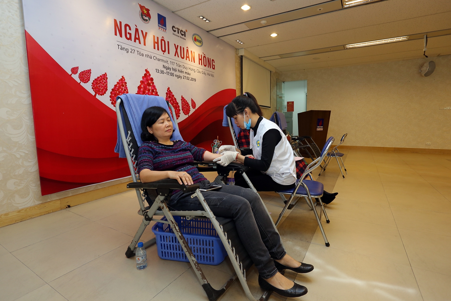 pvep to chuc chuong trinh hien mau tinh nguyen ngay hoi xuan hong