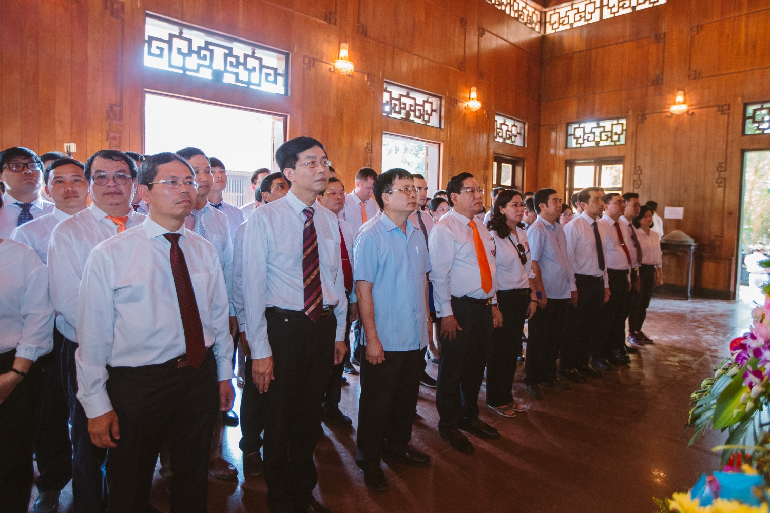 biendong poc ket nap dang vien moi tai lang sen que bac