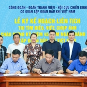 phat huy vai tro cua cac to chuc doan the chinh tri co quan tap doan