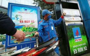 Bộ Công Thương yêu cầu các đầu mối kinh doanh xăng dầu ưu tiên sử dụng nguồn hàng trong nước