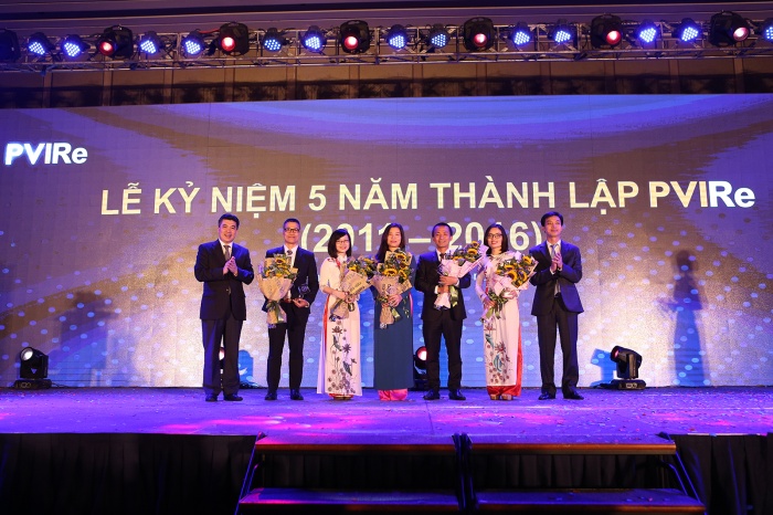pvire 5 nam but pha thanh cong