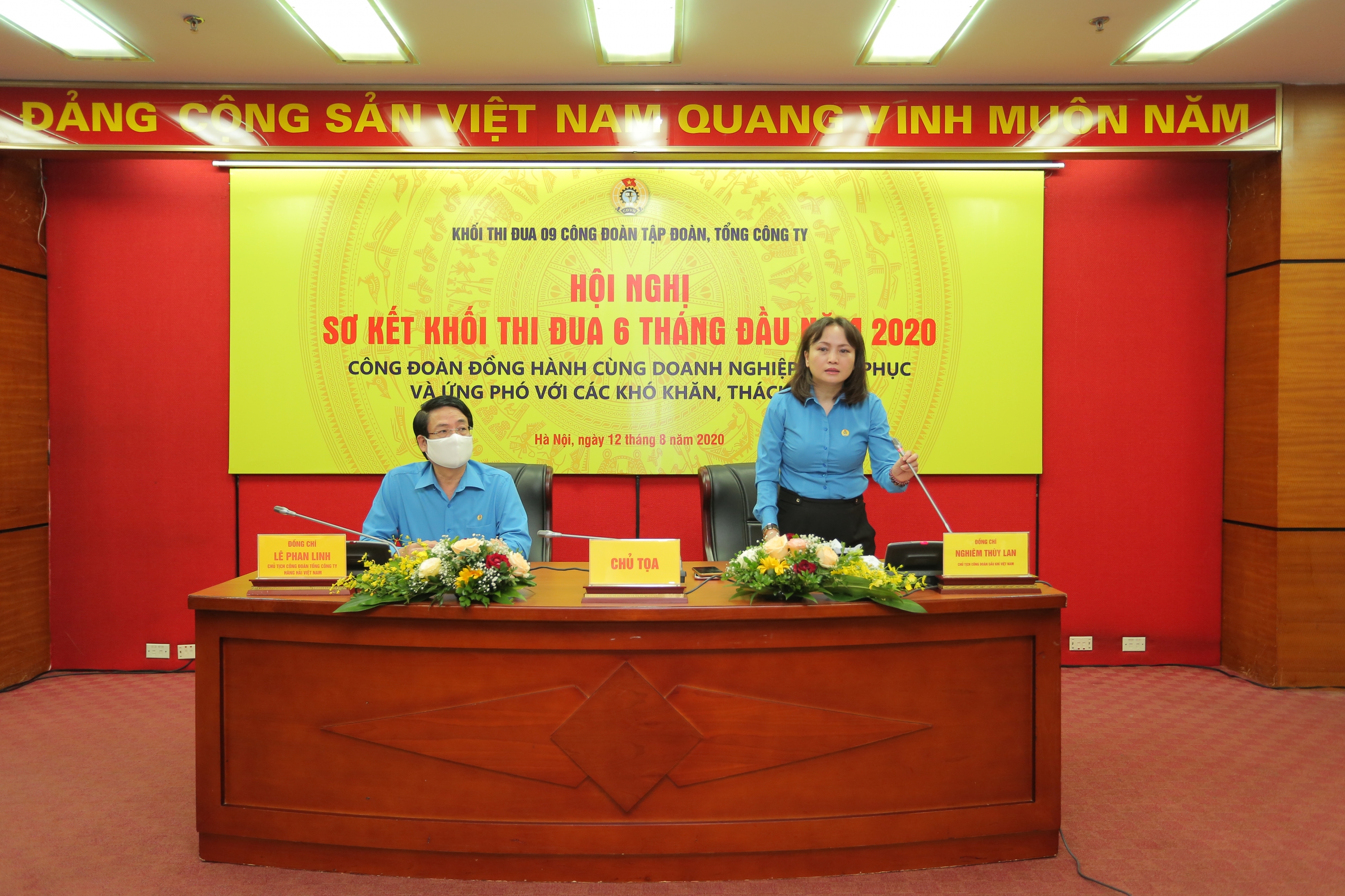 khoi thi dua 9 cong doan tap doan tong cong ty dong hanh cung doanh nghiep khac phuc kho khan