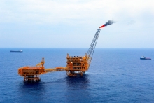 lanh dao petrovietnam tham du le ky niem 90 nam ngay thanh lap khu tu tri nhenhexky va ky niem ngay dau khi lb nga