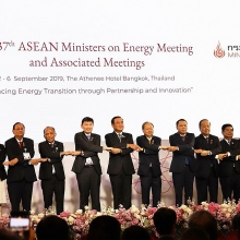 lanh dao petrovietnam tham du le ky niem 90 nam ngay thanh lap khu tu tri nhenhexky va ky niem ngay dau khi lb nga